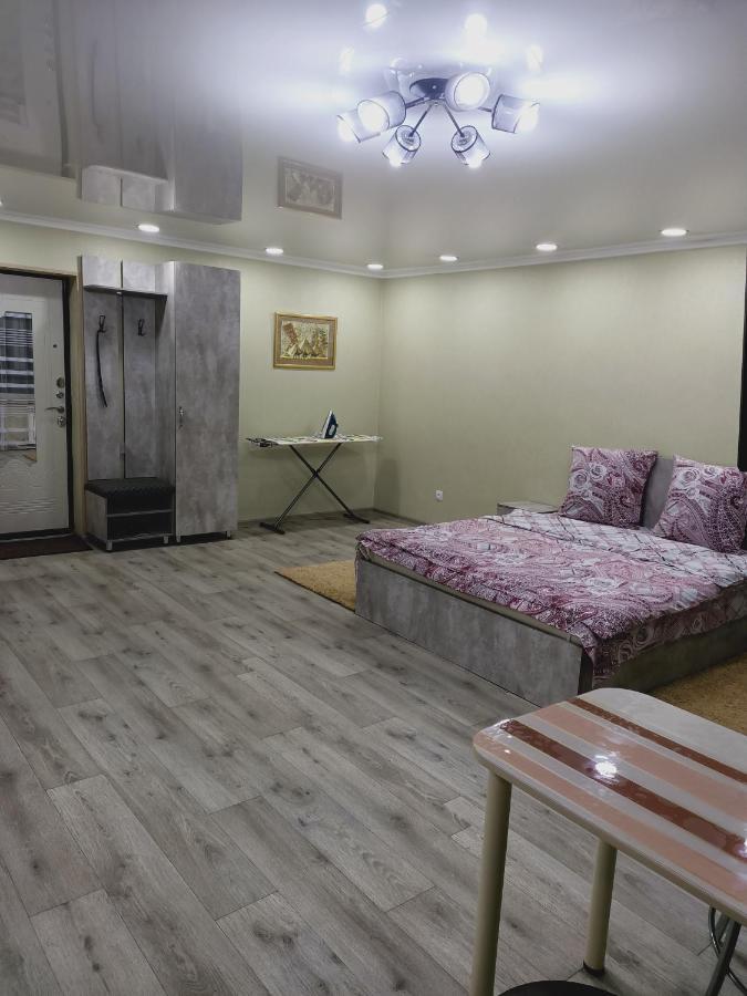 Apartnew In City Centr Ustʼ-Kamenogorsk Exteriör bild